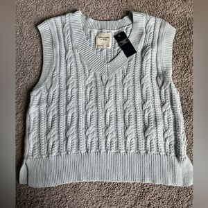 Abercrombie &Fitch Light Blue V Neck Pullover Cable Knit Sweater Vest Size S NEW